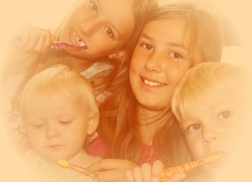 How to Guide Our Children Care for Their Teeth and Prevent Cavities?