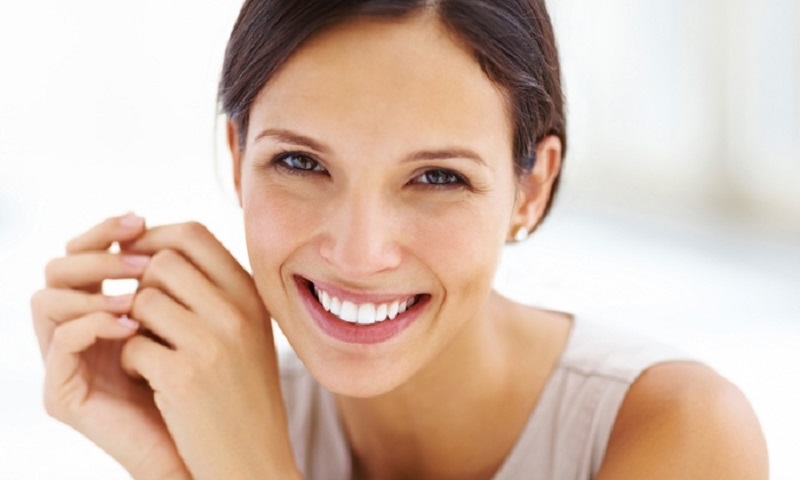 How Can I Keep My Teeth Healthy and Strong Naturally? 