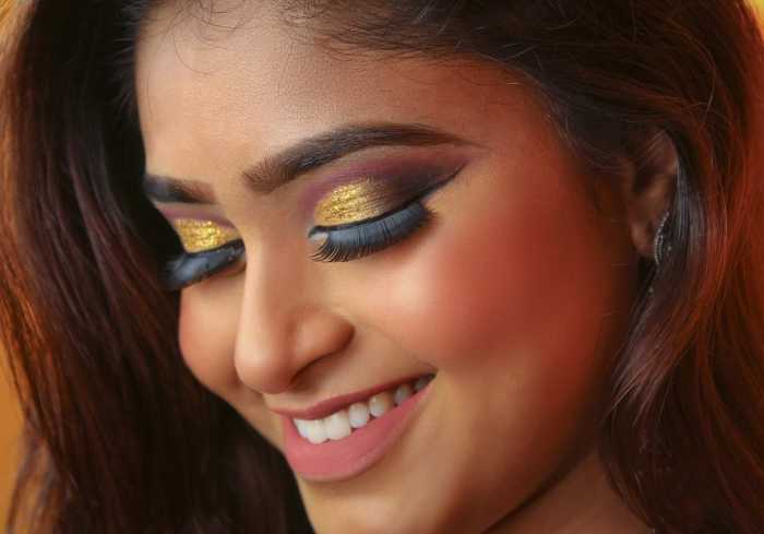 Bridal Makeup Tips for your Mehendi Ceremony - www.latestworldtrends.com